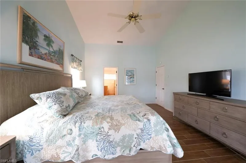 6075 Island Park CT, Fort Myers, Florida, United States. - Photo 16