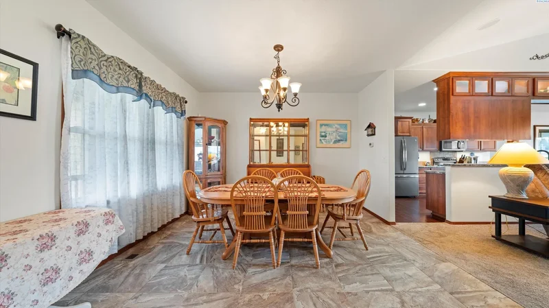 17305 S Lanell Dr, Prosser, WA 99350, Prosser, Washington, United States. - Photo 3