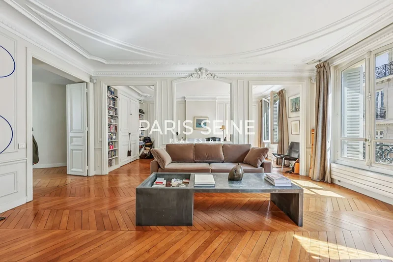 Paris Seine - Charm and Character of the Old