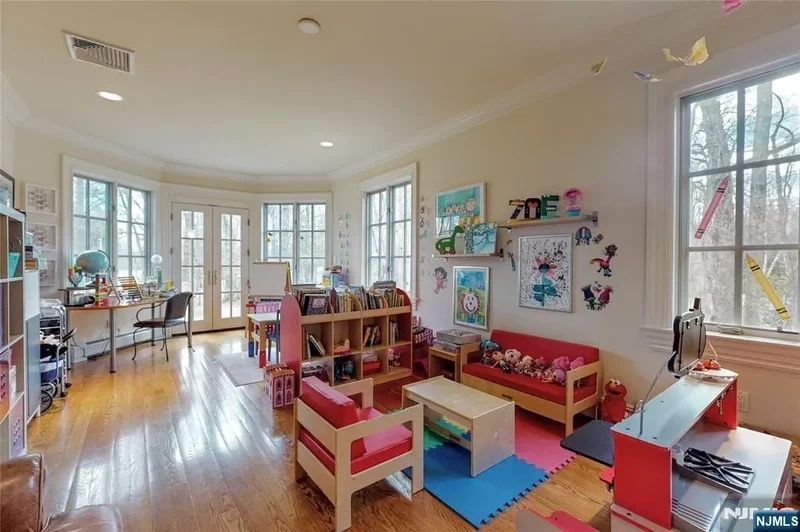 67 Old Chimney Road, Upper Saddle River, NJ, 07458, USA, Saddle River, New Jersey, United States. - Photo 14