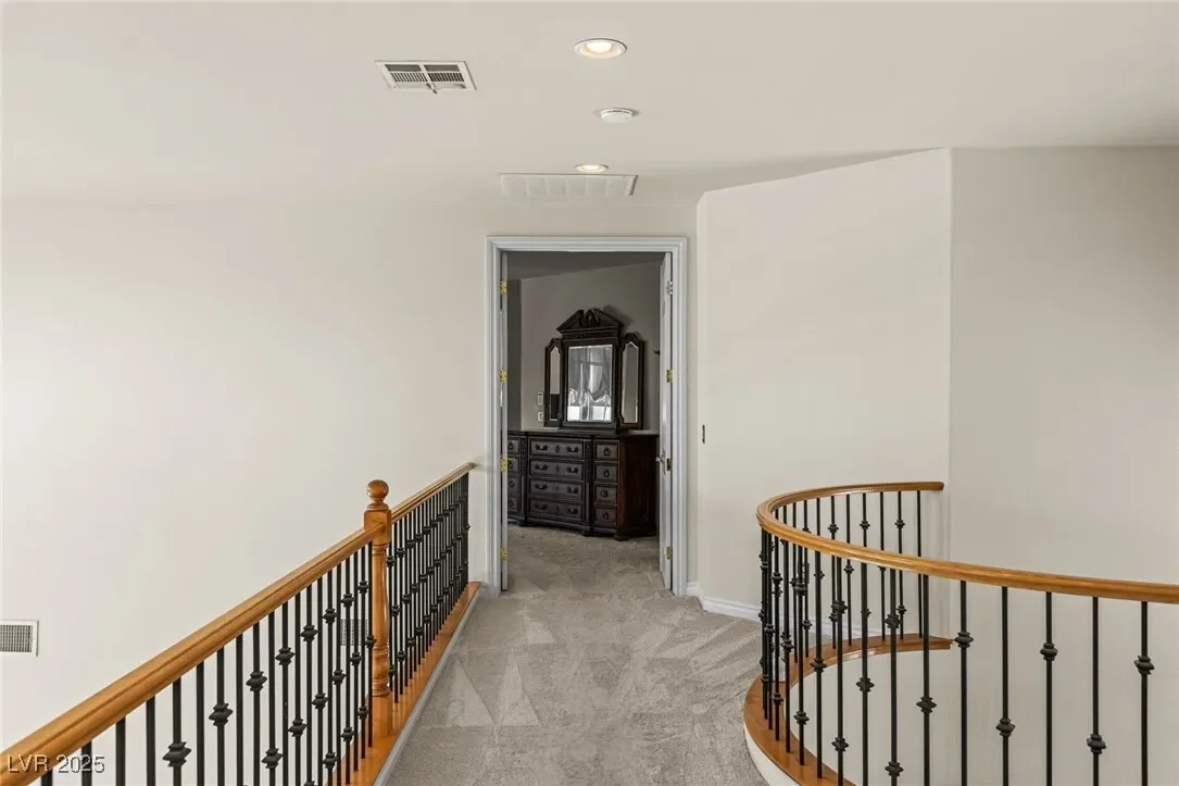 8095 Dark Hollow Place, Las Vegas, Nevada, United States. - Photo 54