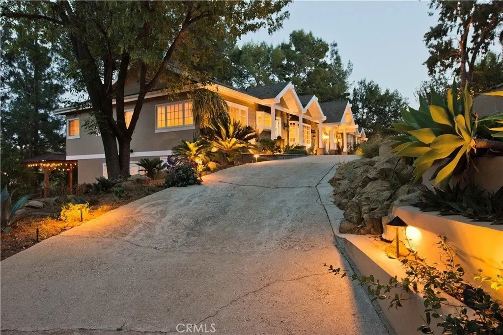 22757 Plummer Street, Chatsworth, CA, 91311, USA, Los Angeles, California, United States. - Photo 31