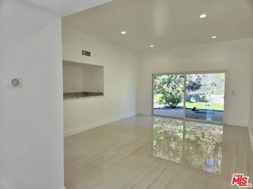 Gallery photo 8