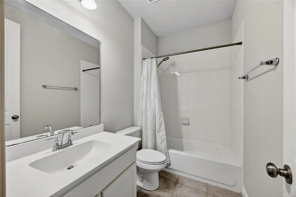704 Corner Post Path, Prosper, Texas, United States. - Photo 29