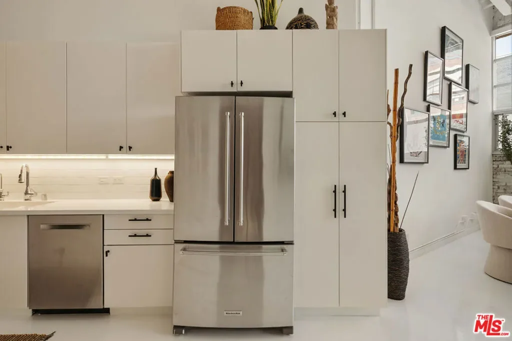 500 Molino Street 101, Los Angeles, California, United States. - Photo 41