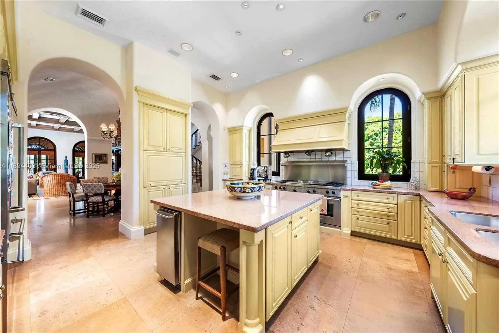 50 Casuarina Concourse, Miami, Florida, United States. - Photo 17