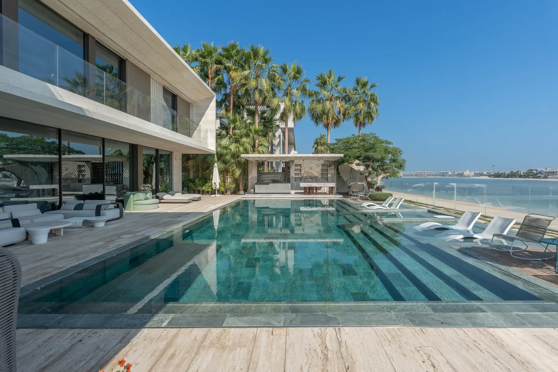 Exterior photo 10