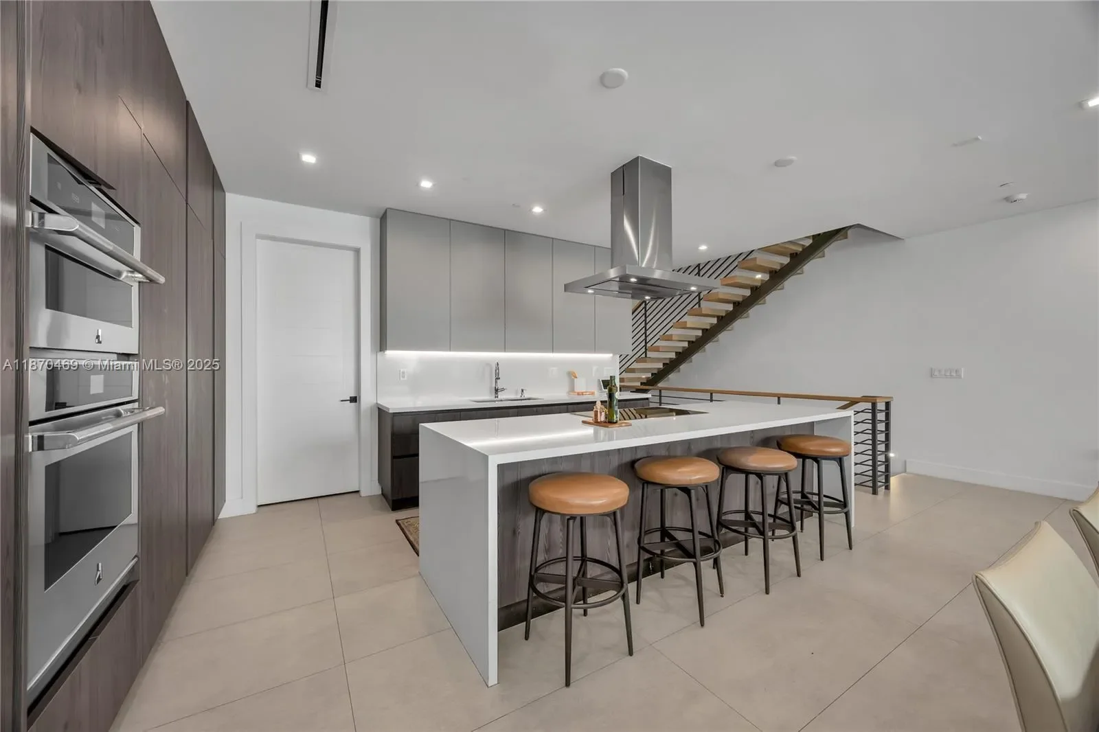 617 Almeria Ave, Coral Gables, Florida, United States. - Photo 11