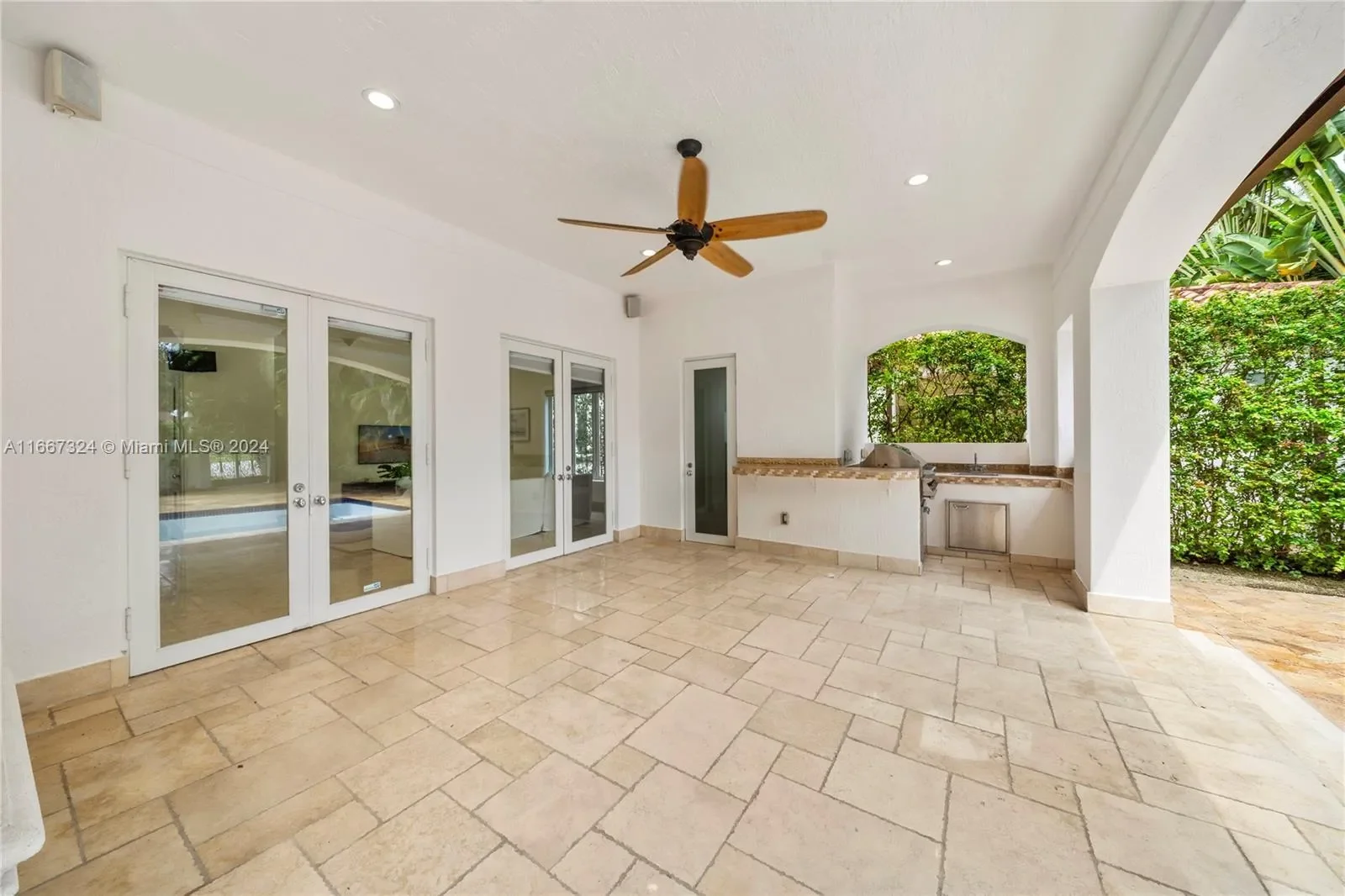 5770 La Luneta Ave, Miami, Florida, United States. - Photo 42