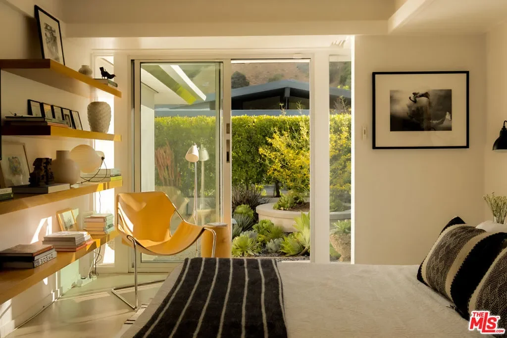 2246 Chelan Place, Los Angeles, California, United States. - Photo 4