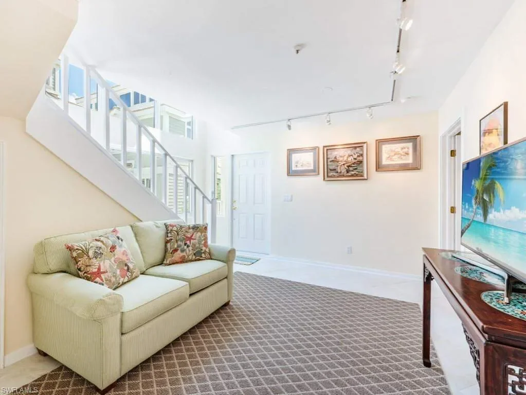 640 2nd ST, #2, Naples, FL, 34102, USA, Naples, Florida, United States. - Photo 12