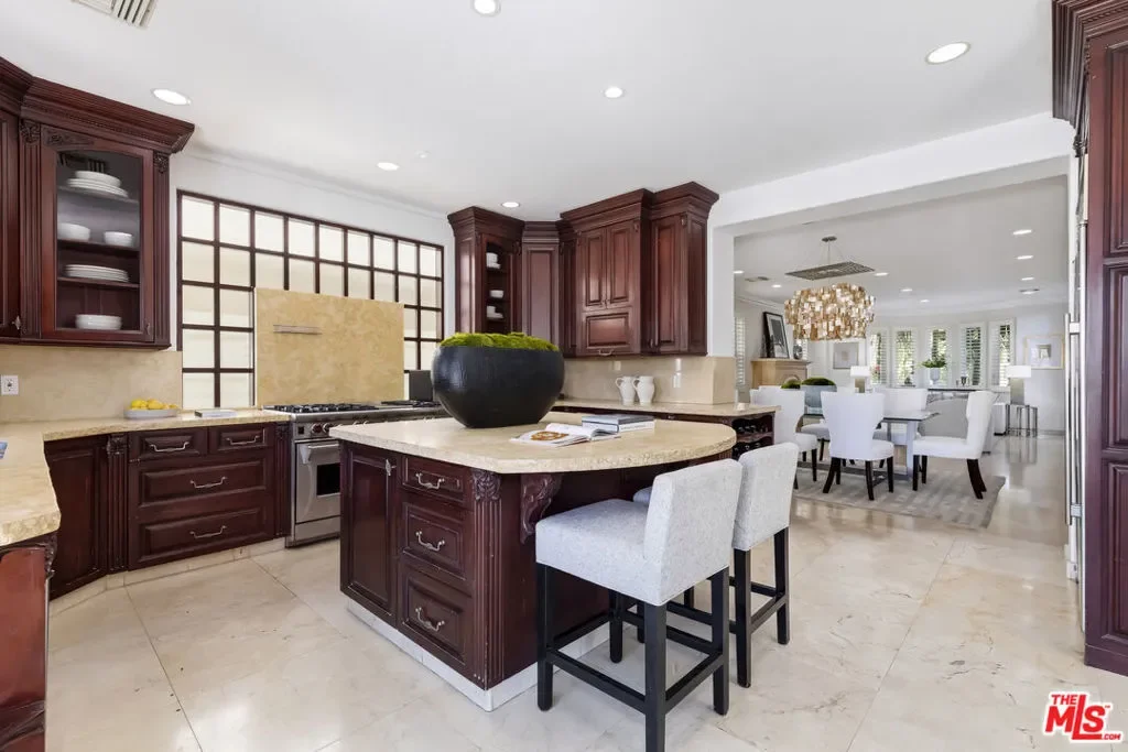 1471 S Crest Drive, Los Angeles, California, United States. - Photo 10