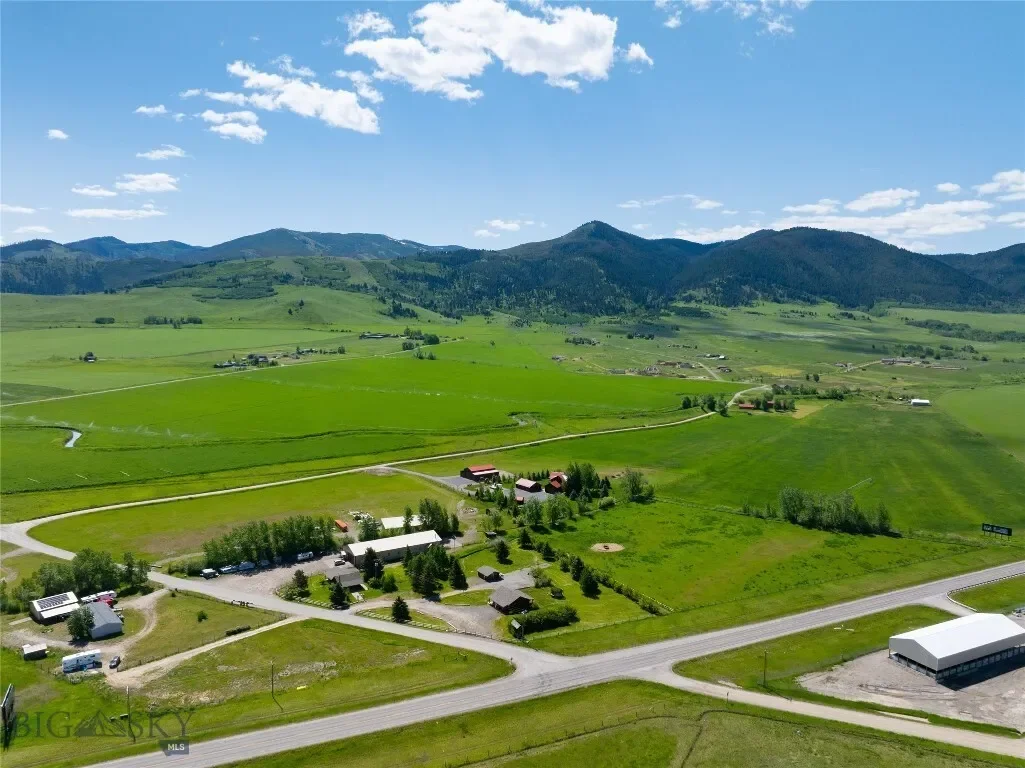 56 & 70 E Williams Road, Gallatin Gateway, Montana, United States. - Photo 19