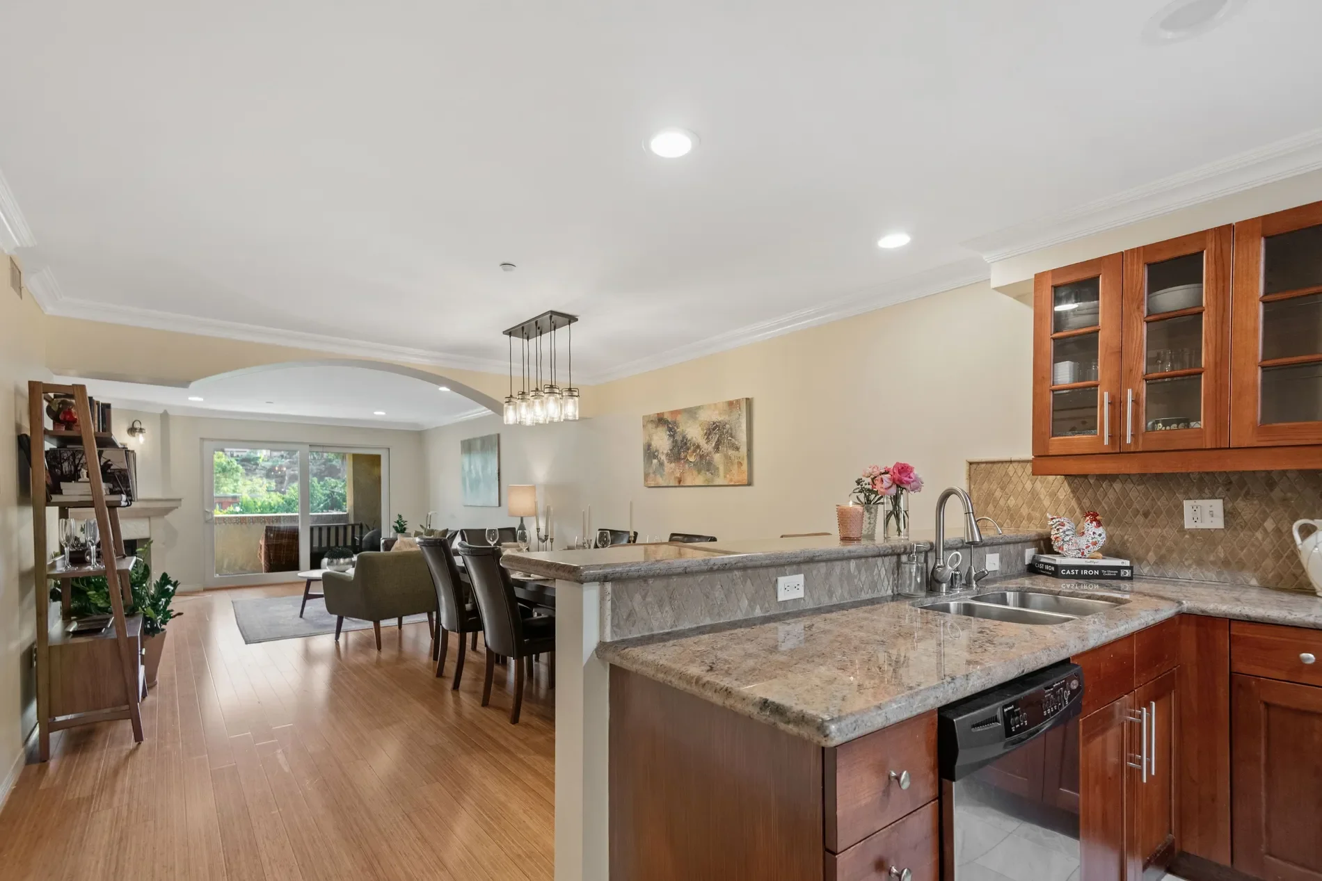 6221 Monterey Road #304 , Los Angeles, CA 90042, Los Angeles, California, United States. - Photo 2