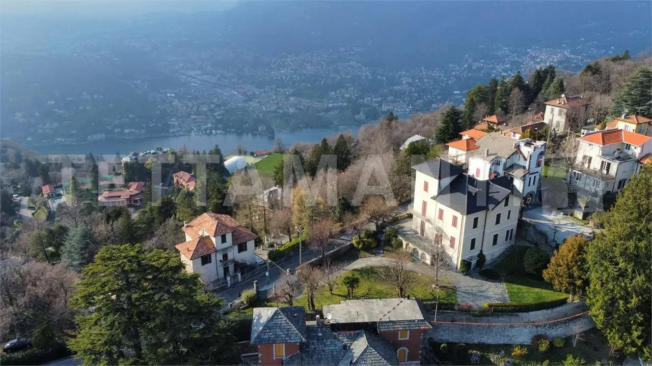 Brunate, Lombardy, Italy. - Photo 21