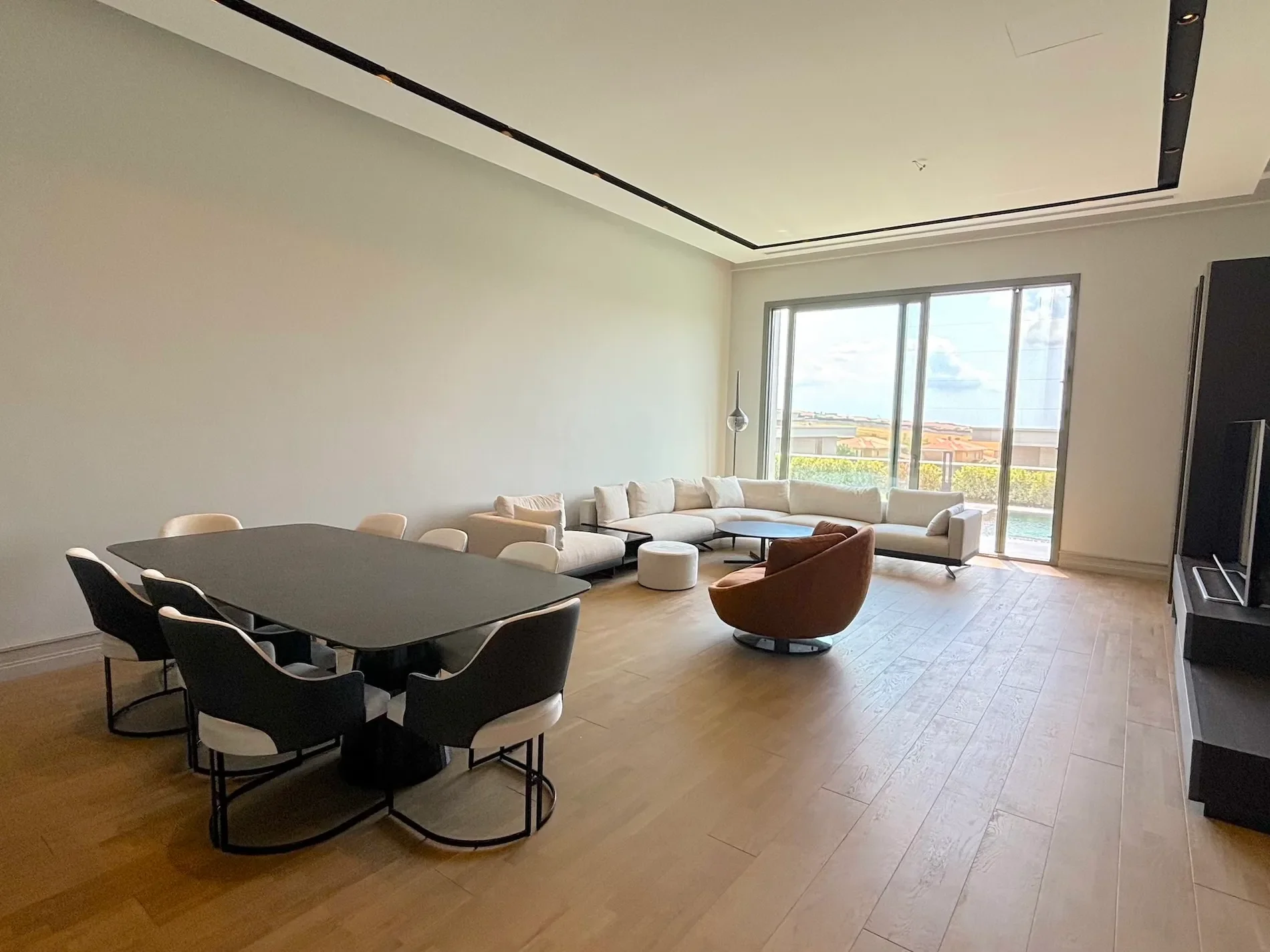 Gallery photo 6
