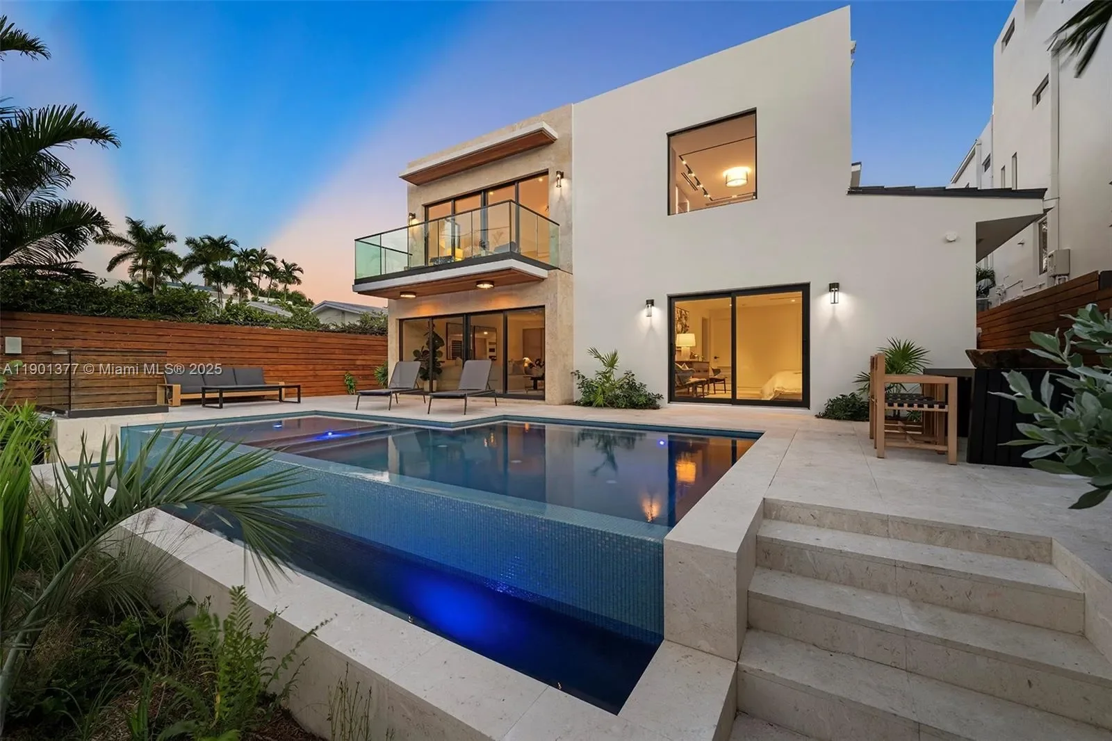 1815 Fairhaven Pl, Miami, Florida, United States. - Photo 3