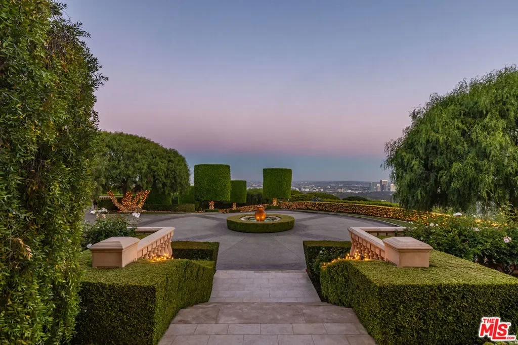 1309 Davies Drive, Beverly Hills, California, United States. - Photo 43