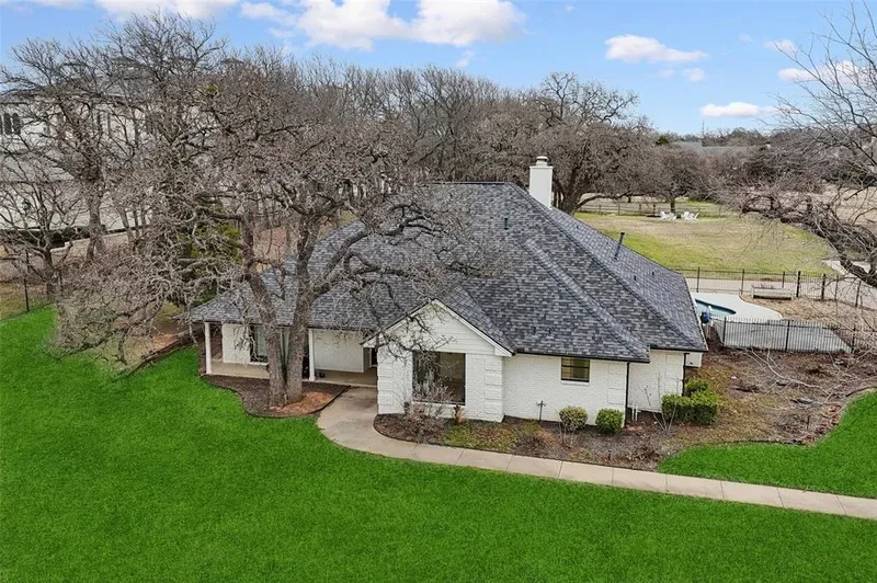 1459 Sunshine Lane, Grapevine, Texas, United States. - Photo 27
