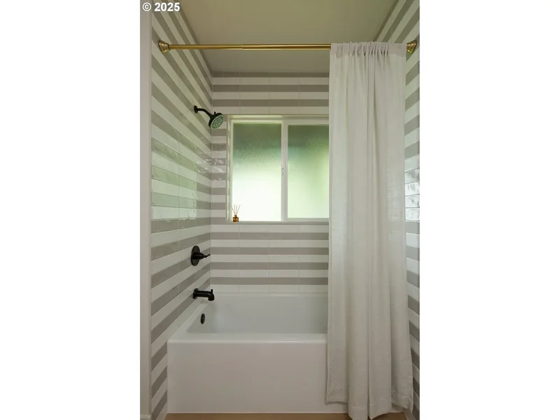 3400 SW SHERWOOD PL, Portland, OR, 97239, USA, Portland, Oregon, United States. - Photo 19