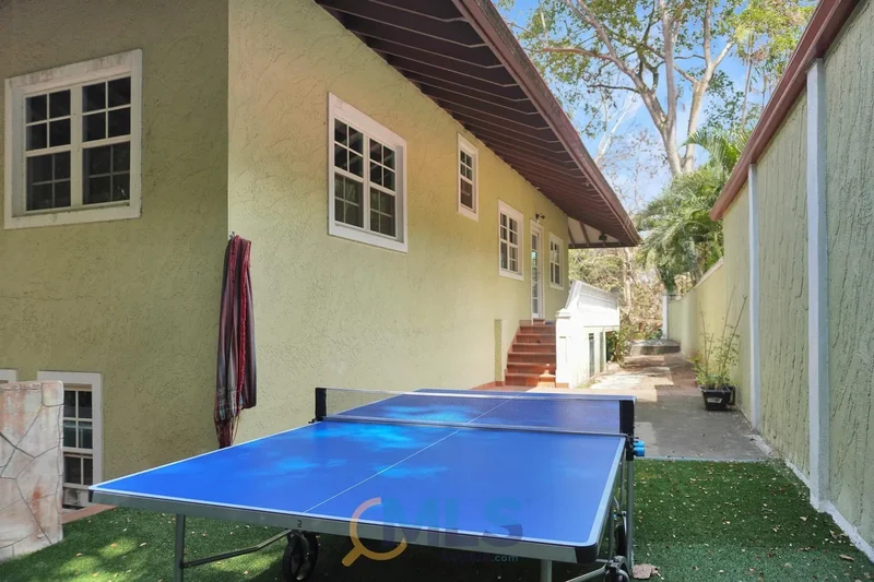 House for sale in Herrick Heights Ancon