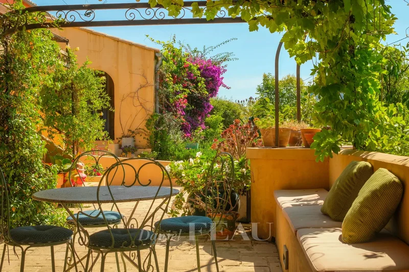 Saint-Cyr-sur-Mer, Provence-Alpes-Côte d'Azur, France. - Photo 16