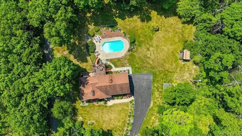 244 Rombout Road, Pleasant Valley, New York, United States. - Photo 27