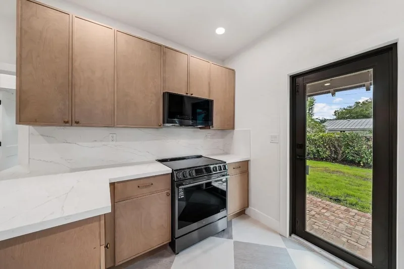 342 Malverne Road, West Palm Beach, FL 33405, West Palm Beach, Florida, United States. - Photo 14