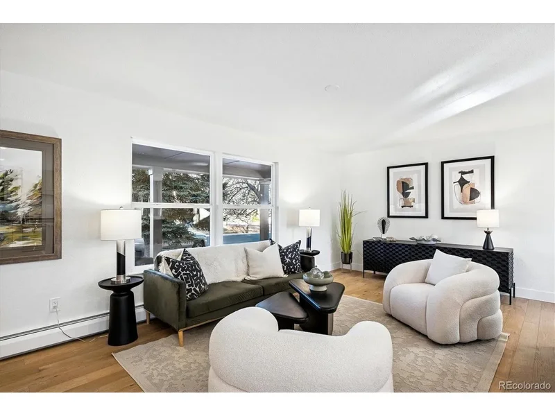 3926 S Magnolia Way, Denver, Colorado, United States. - Photo 5