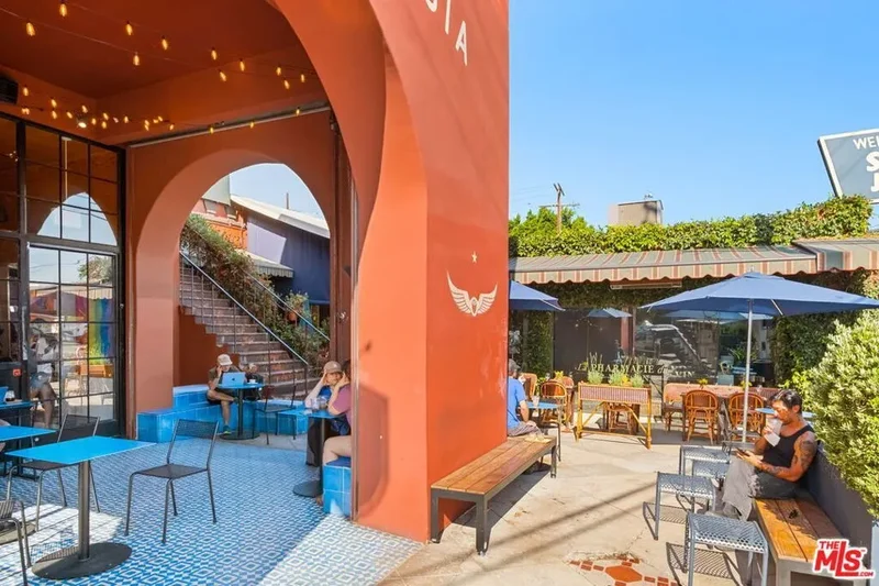 3924 W Sunset Boulevard, Los Angeles, California, United States. - Photo 28