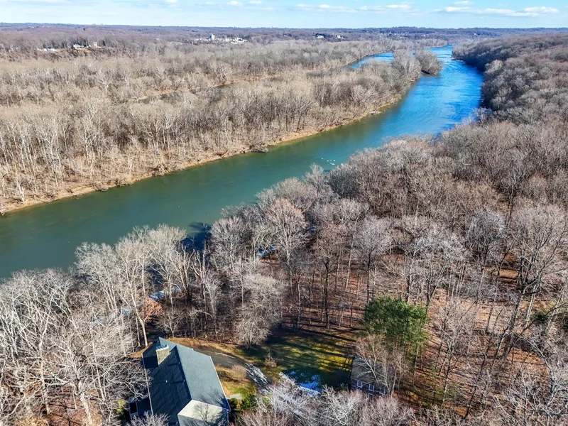 121 Yarnick Road, Great Falls, VA 22066, Great Falls, Virginia, United States. - Photo 14