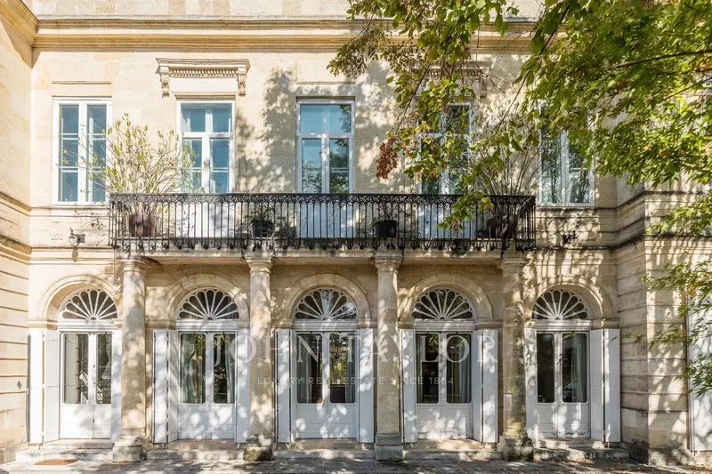 Exclusive - Stunning Historic Manor in Bordeaux - Parc Bordelais - John Taylor Bordeaux