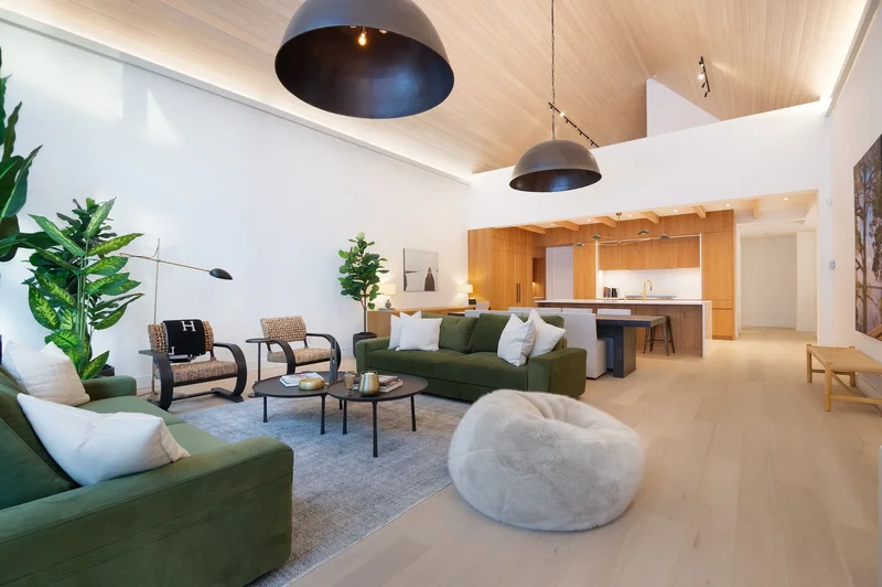 7409 Treetop Lane, Whistler, BC, V8E0E9, CANADA, Whistler, British Columbia, Canada. - Photo 16