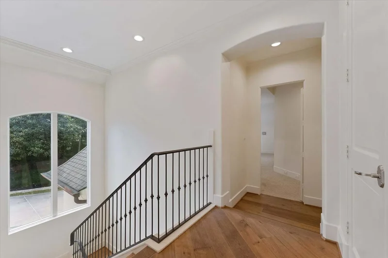 5506 Russett Drive, Houston, TX 77056, Houston, Texas, United States. - Photo 38