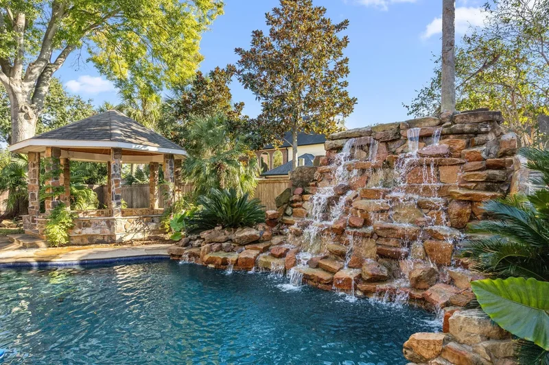 2031 Pecan Trail Drive, Richmond, Texas, United States. - Photo 25