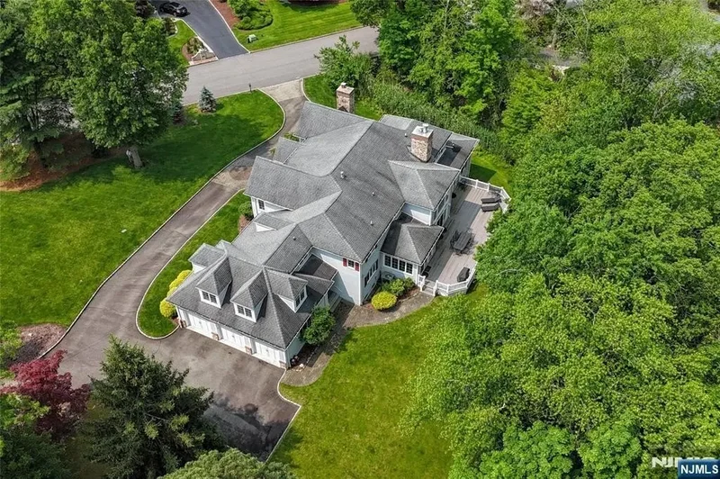 25 Stony Brook Drive, North Caldwell, NJ, 07006, USA, Caldwell, New Jersey, United States. - Photo 10
