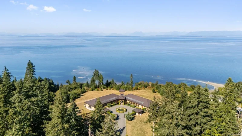 7939 Lenwood Rd, Puntledge, British Columbia, Canada. - Photo 85