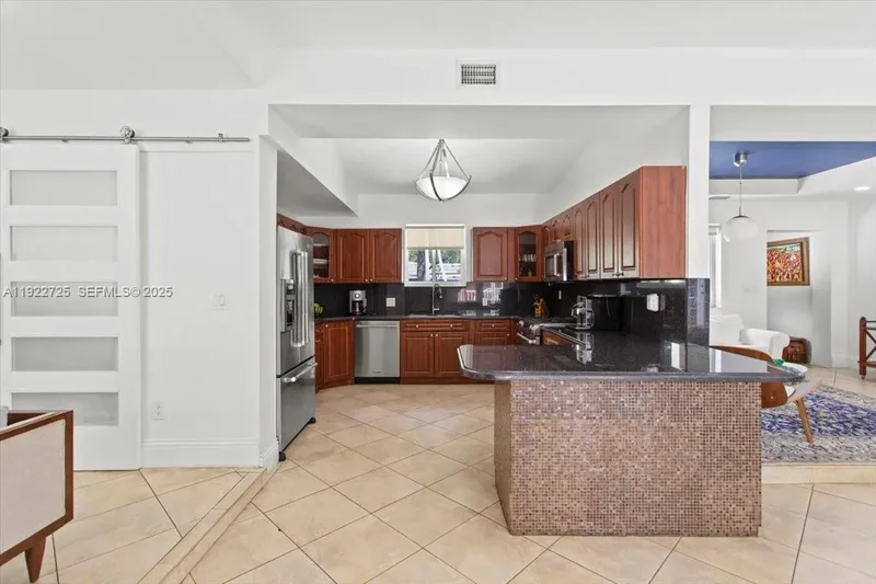 4190 Pamona Ave, Miami, Florida, United States. - Photo 16