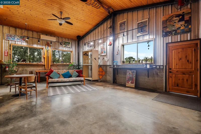 Cottonwood, California, United States. - Photo 30