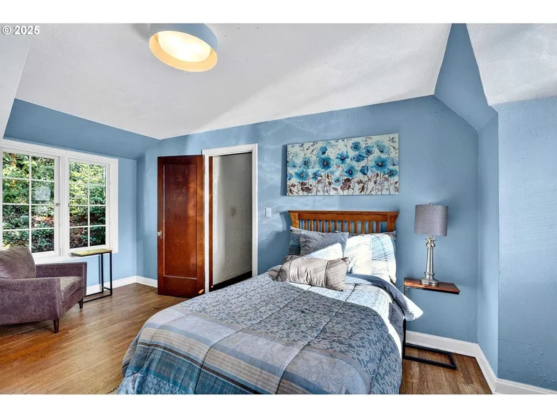 2207 NE RIDGEWOOD DR, Portland, Oregon, United States. - Photo 30