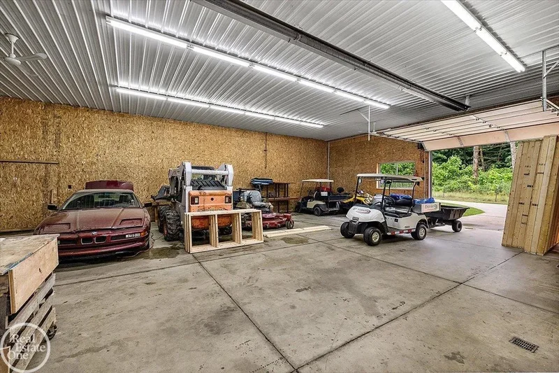 5350 Brewster, Oakland Township, MI, 48306, USA, Rochester, Michigan, United States. - Photo 39