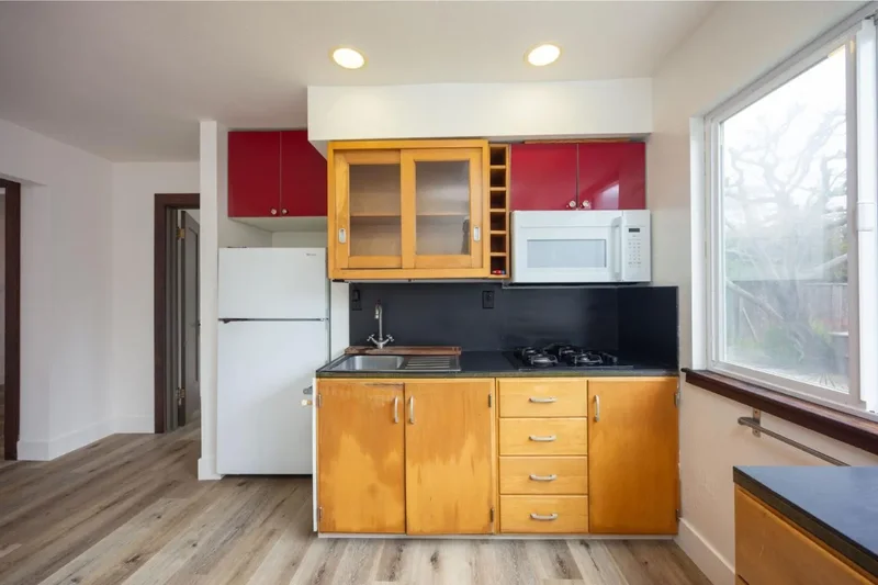 1161 Tamarind Street, Montara, California, United States. - Photo 20
