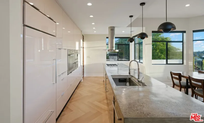 2457 Hidalgo Avenue, Los Angeles, California, United States. - Photo 16