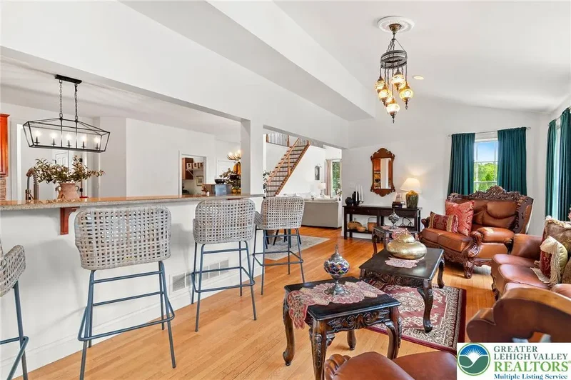 4490 Canterbury Drive, Emmaus Boro, PA 18049, Emmaus, Pennsylvania, United States. - Photo 23