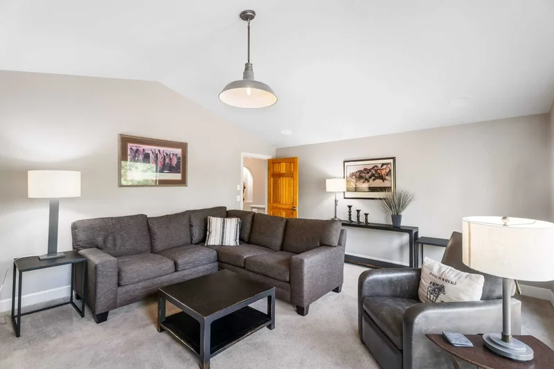 17927 Foursome Lane #6 , Sunriver, OR 97707, Sunriver, Oregon, United States. - Photo 31