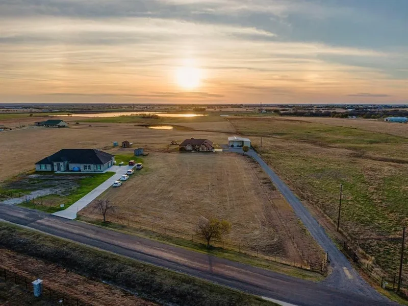10365 Singleton Road, Midlothian, TX 76065, Midlothian, Texas, United States. - Photo 31