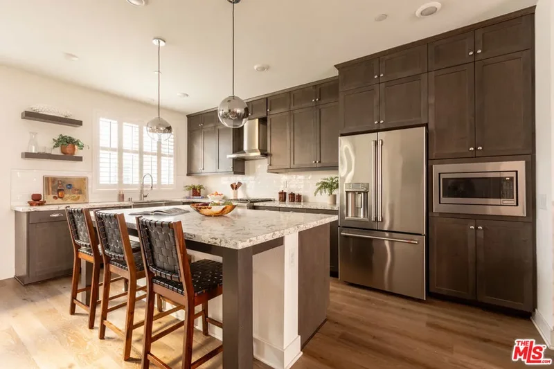 129 S Cessna Lane, Los Angeles, California, United States. - Photo 11