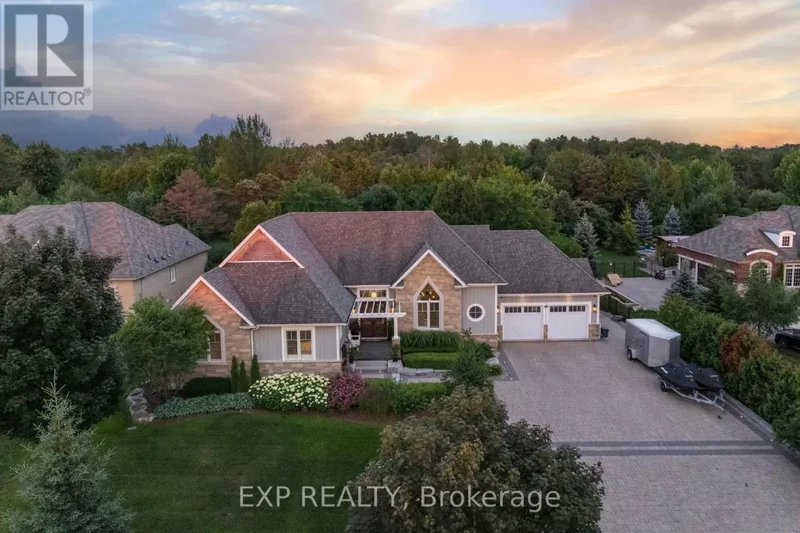 3 WOLFORD COURT