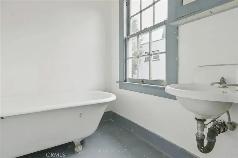 838 S Lorraine, Los Angeles, California, United States. - Photo 17