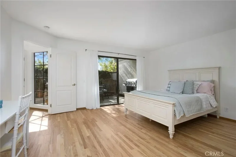 14 Vista, Irvine, California, United States. - Photo 16